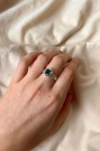 Bague Lava 1 vert émeraude