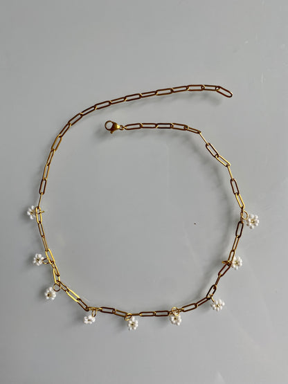 Collier Marguerite Blanc Boucle d'Or Jewelry